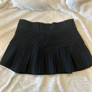 pinstripe pleated mini skirt!
